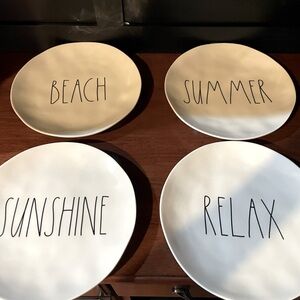 Set of 4 Rae Dunn 8” melamine plates